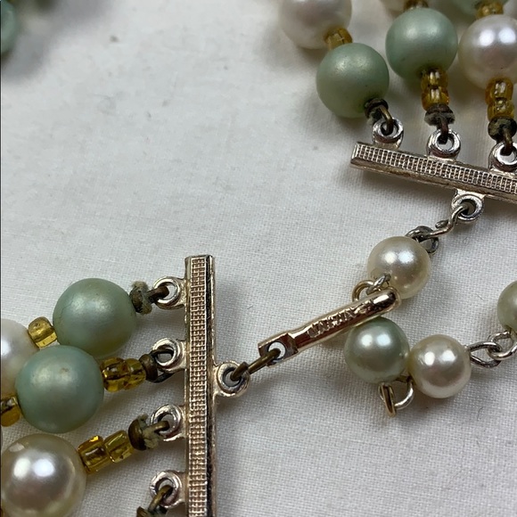 Vintage Japan faux pearl necklace & clip earrings - Picture 6 of 9